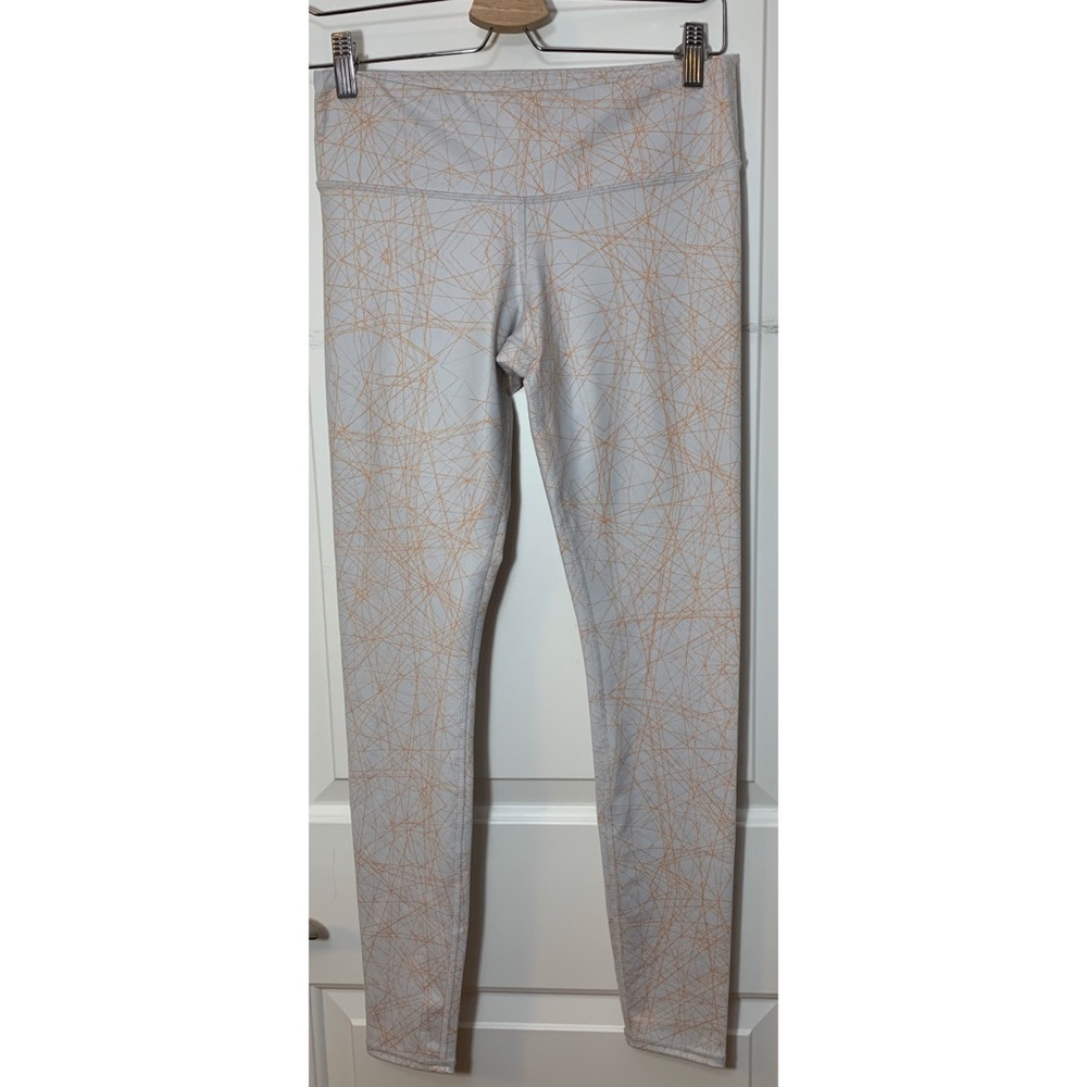 ALO Yoga Gray Leggings with Gold Pattern